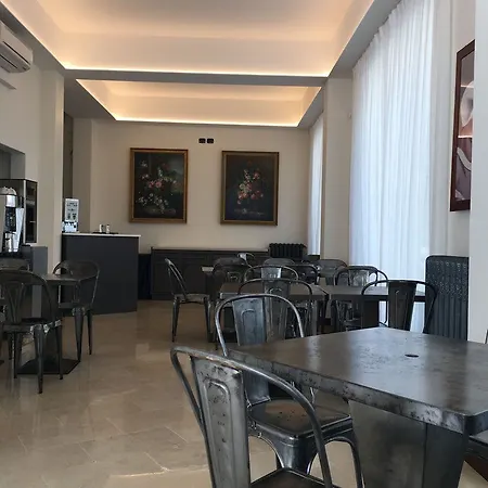 Boutique Liberty 1904 מלון 3*