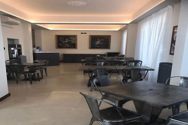 מלון Boutique Liberty 1904 3*