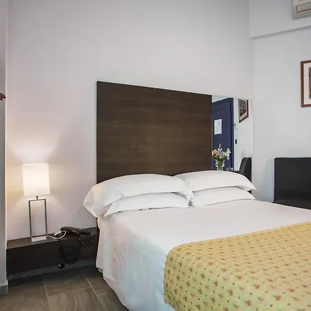 Hotel Boutique Liberty 1904 Bolonia